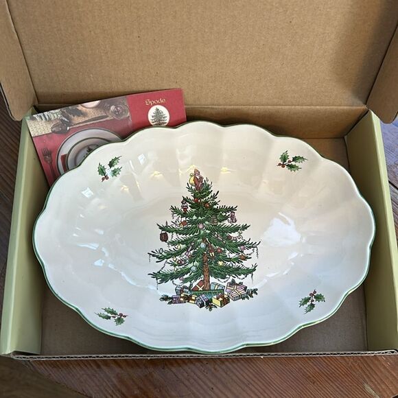 New in box Spode Fluted Oval Server Christmas Tree Dish 8.5” - Picture 3 of 7